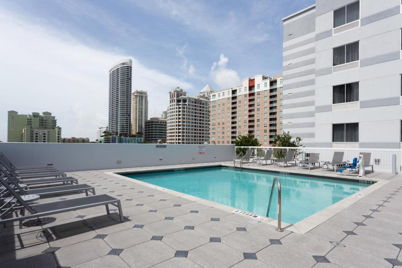 Fairfield Inn & Suites By Marriott Fort Lauderdale Downtown/Las Olas Exterior foto
